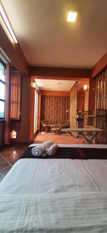 Looniva Guest House Lalitpur المظهر الخارجي الصورة