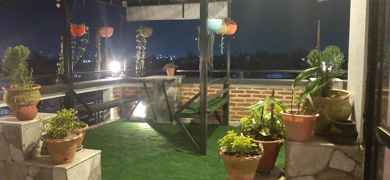 Looniva Guest House Lalitpur المظهر الخارجي الصورة