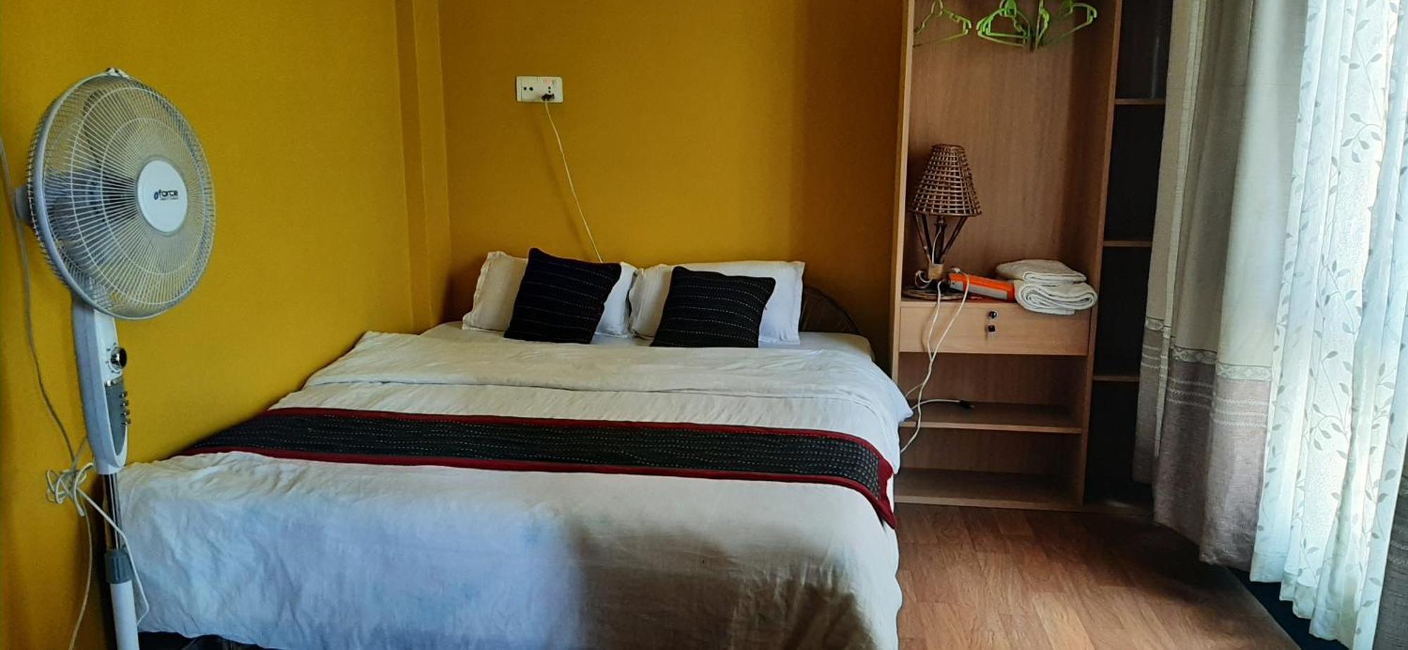 Looniva Guest House Lalitpur المظهر الخارجي الصورة